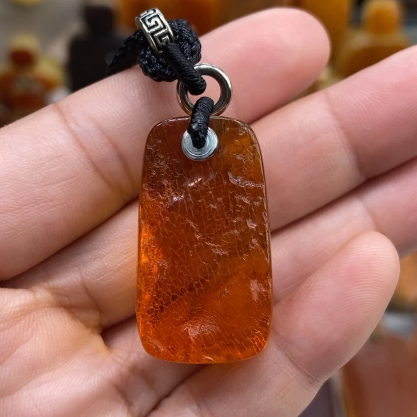 【闪购商品】琥珀颈饰未镶嵌