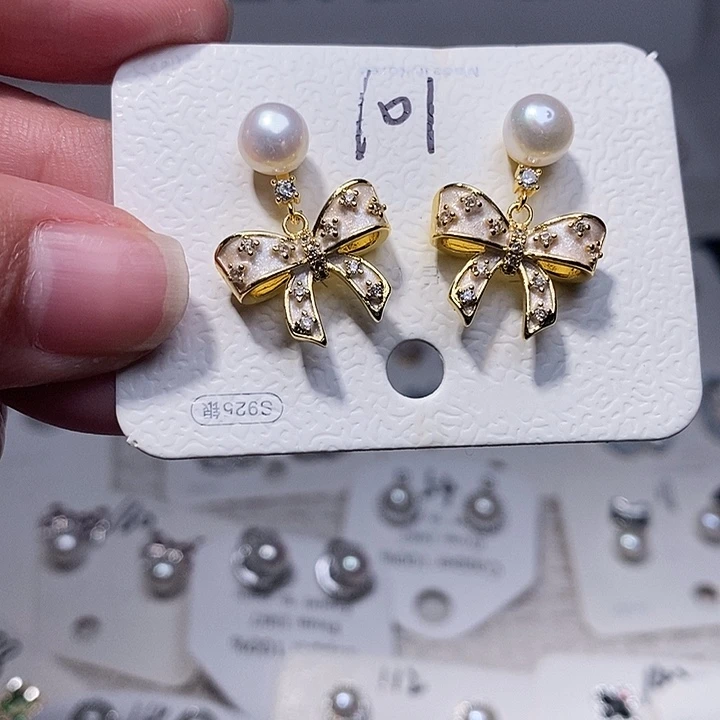 淡水珍珠未镶嵌耳饰