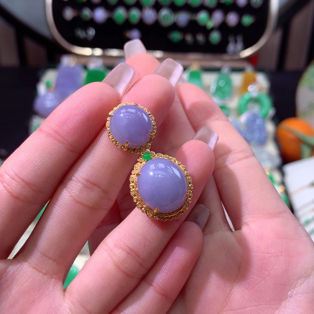 翡翠颈饰18K金镶嵌翡翠