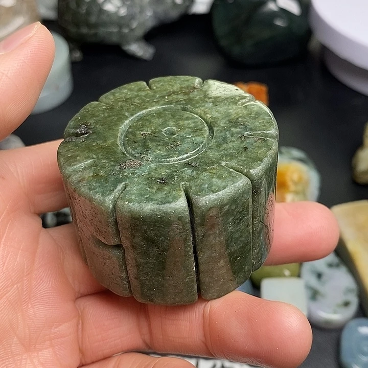 翡翠未镶嵌颈饰天然翡翠47