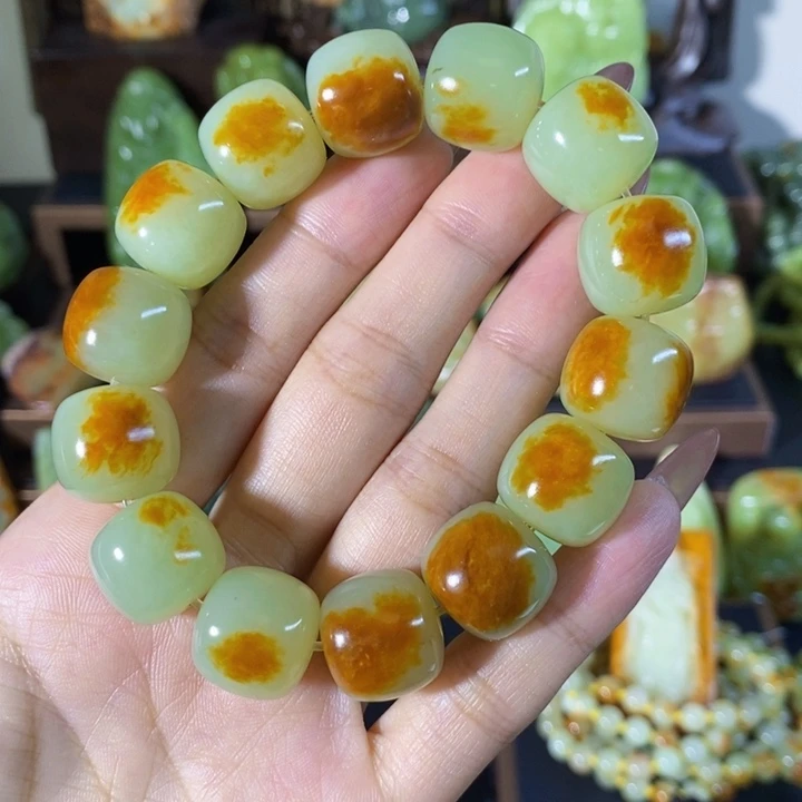 套链未镶嵌和田玉小*