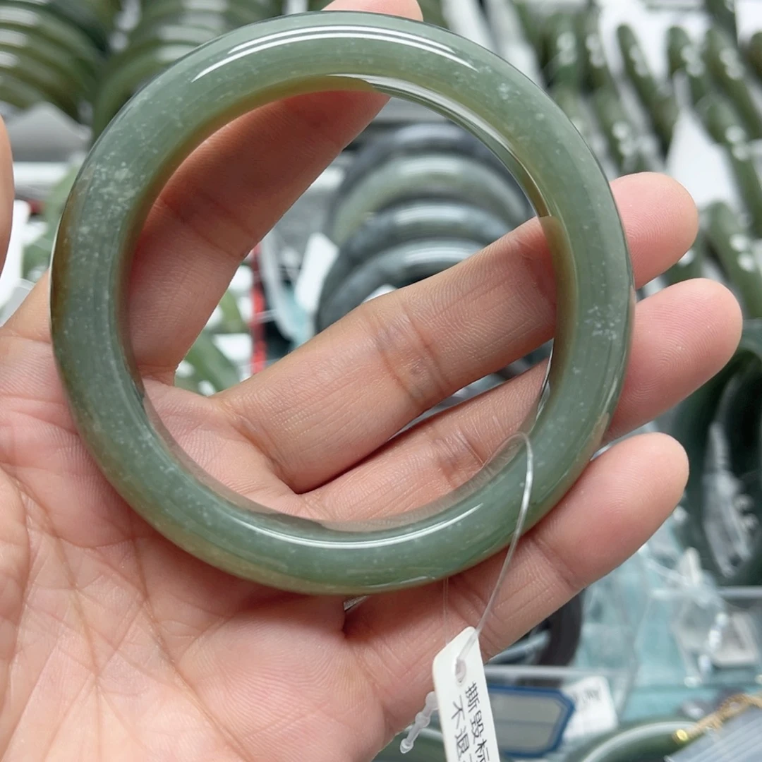 和田玉（糖玉）未镶嵌手镯萱***醒