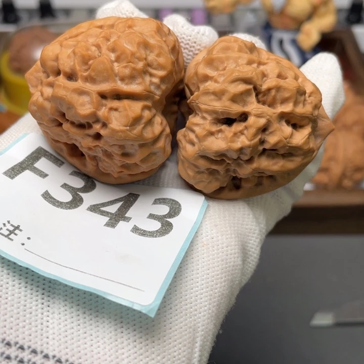 把件文玩核桃麻麻赖赖三角42.5 45 40