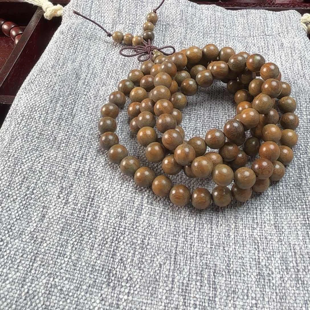 维腊木（绿檀）把件