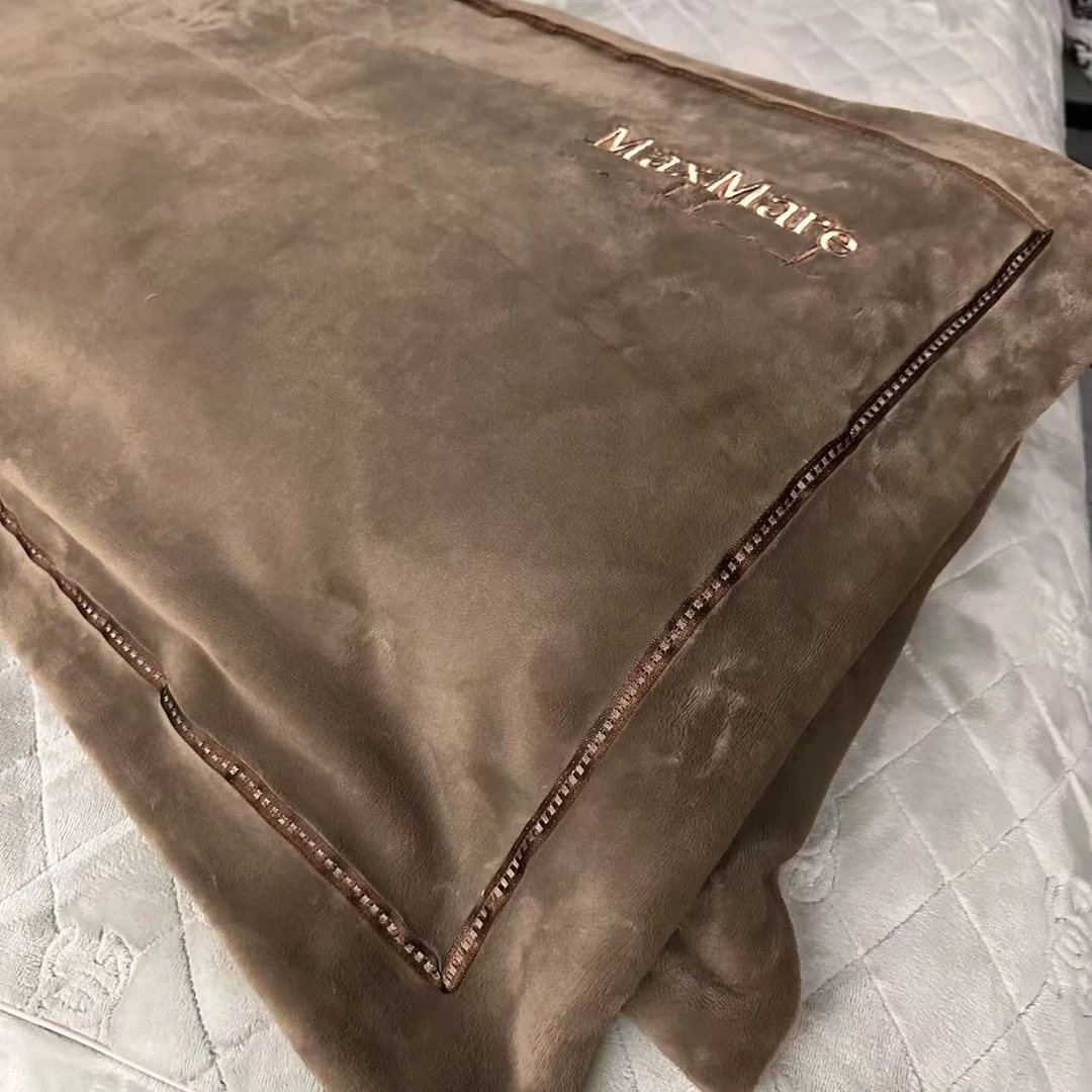 两只一对枕套 无静电不掉绒【美拉德】高奢款奈斯绒牛奶棉绒枕套