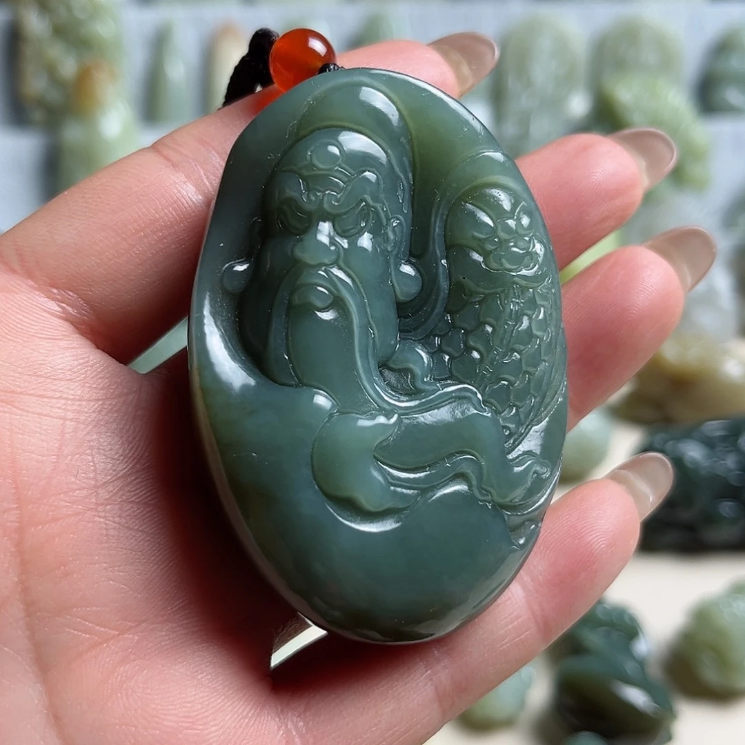 和田玉未镶嵌把件