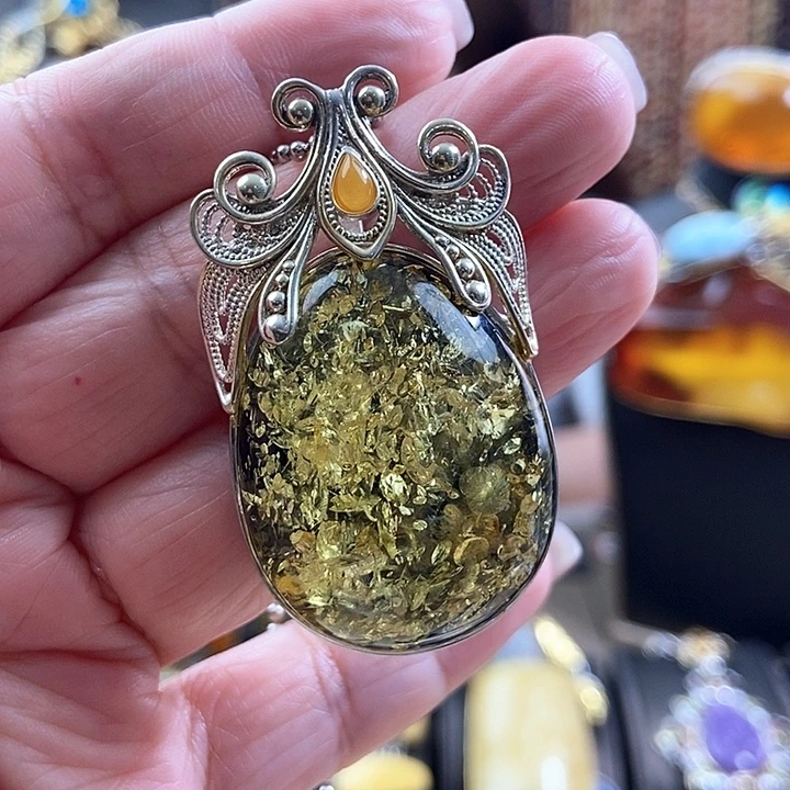 琥珀银S925镶嵌颈饰吊坠