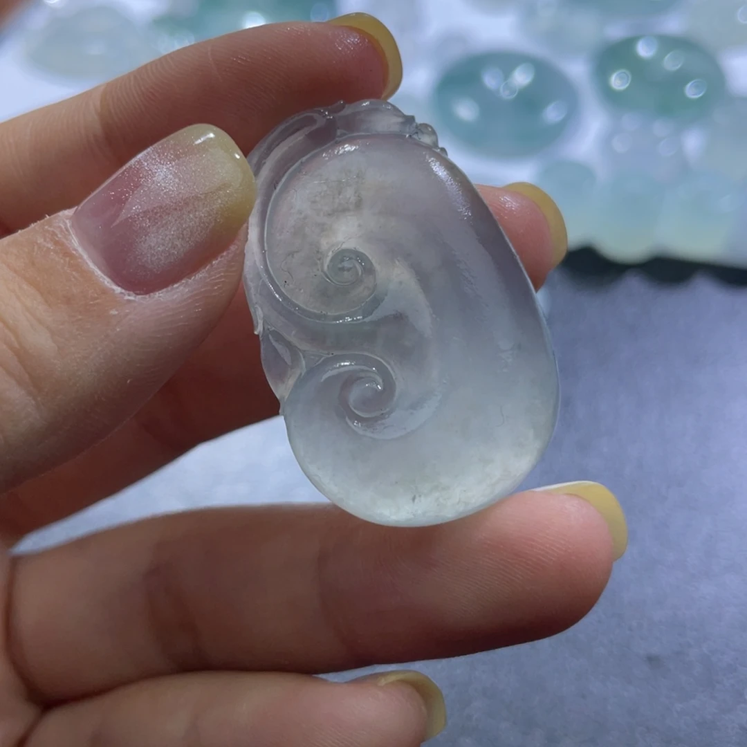 定制翡翠未镶嵌如意