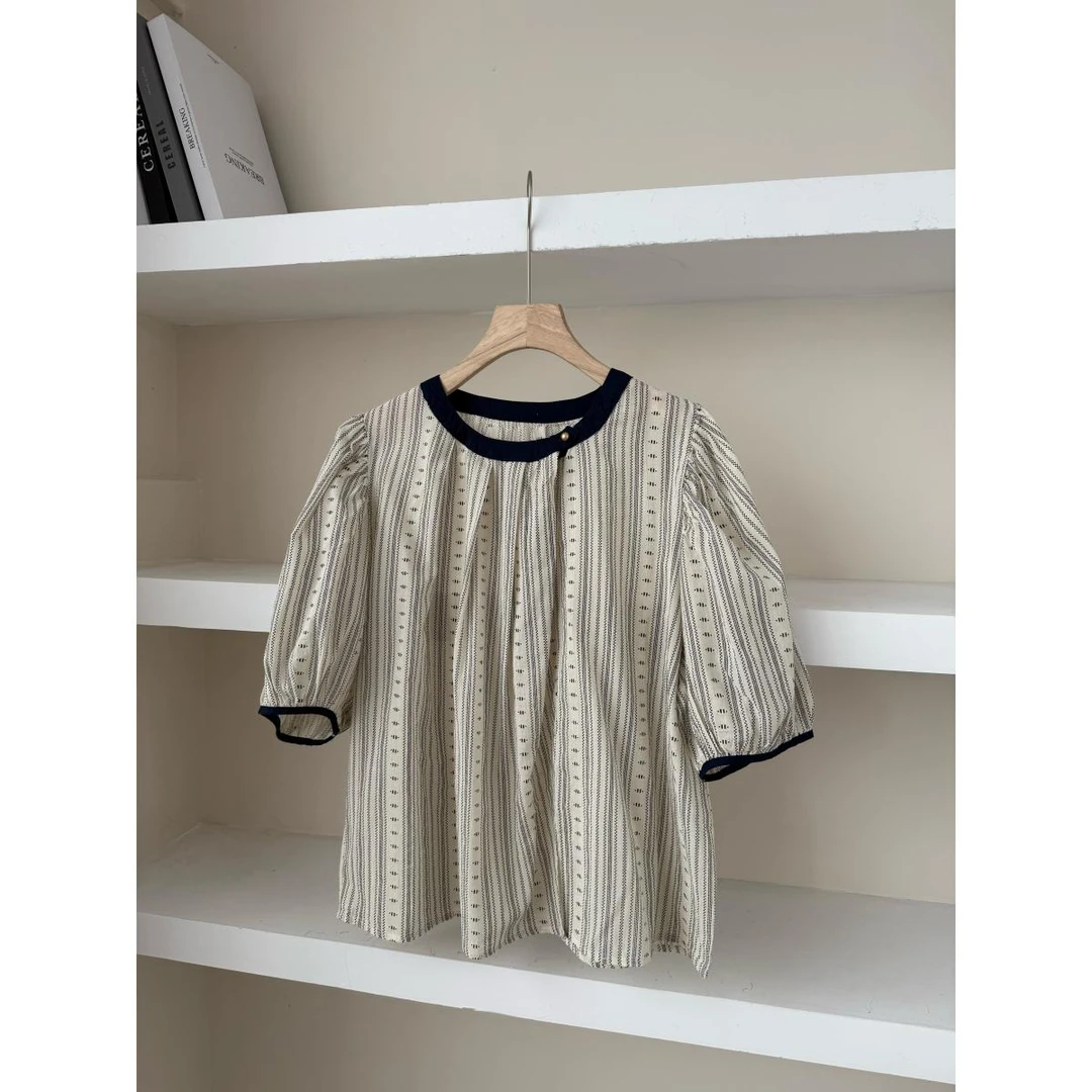 P0302-“古发链条”25年拼色圆领系扣设计宽松侧边开叉休闲小衫女