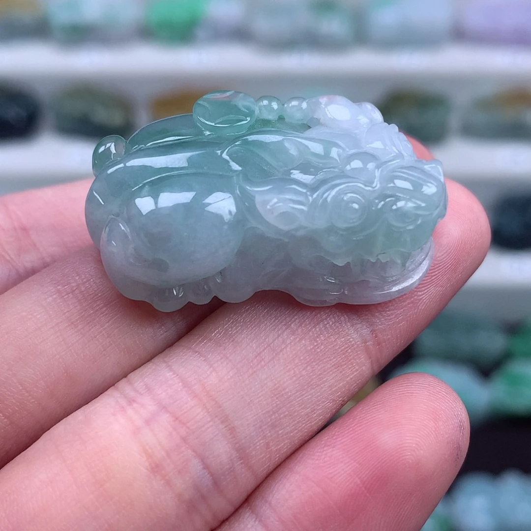 【闪购商品】翡翠未镶嵌颈饰貔貅