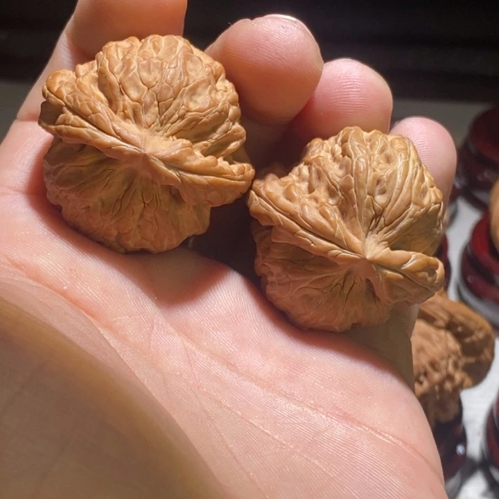 文玩核桃把件37红锦集