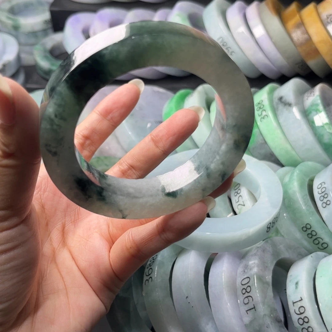 定制翡翠手镯未镶嵌