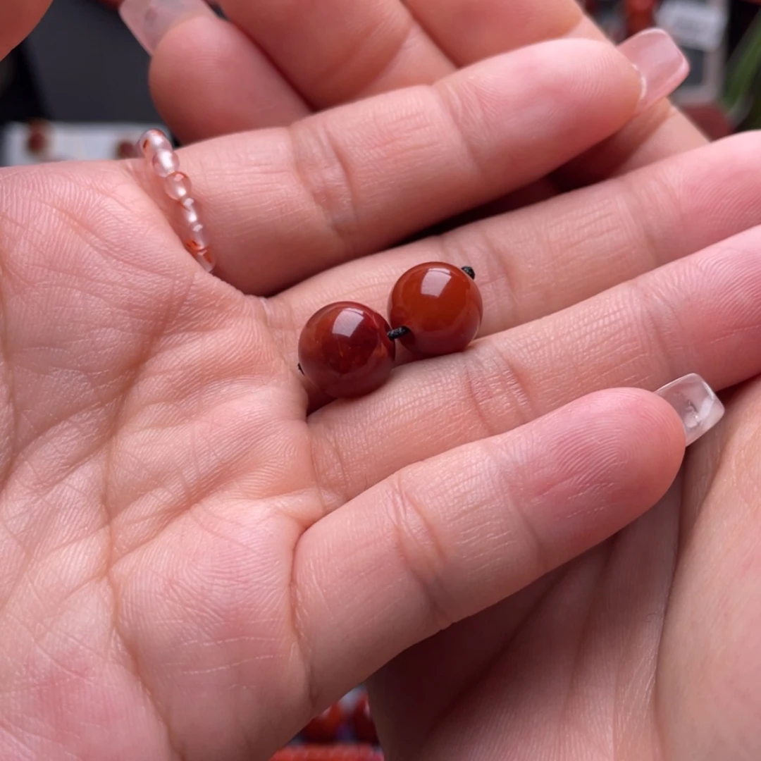 【闪购商品】南红玛瑙圆珠2个未镶嵌馨*