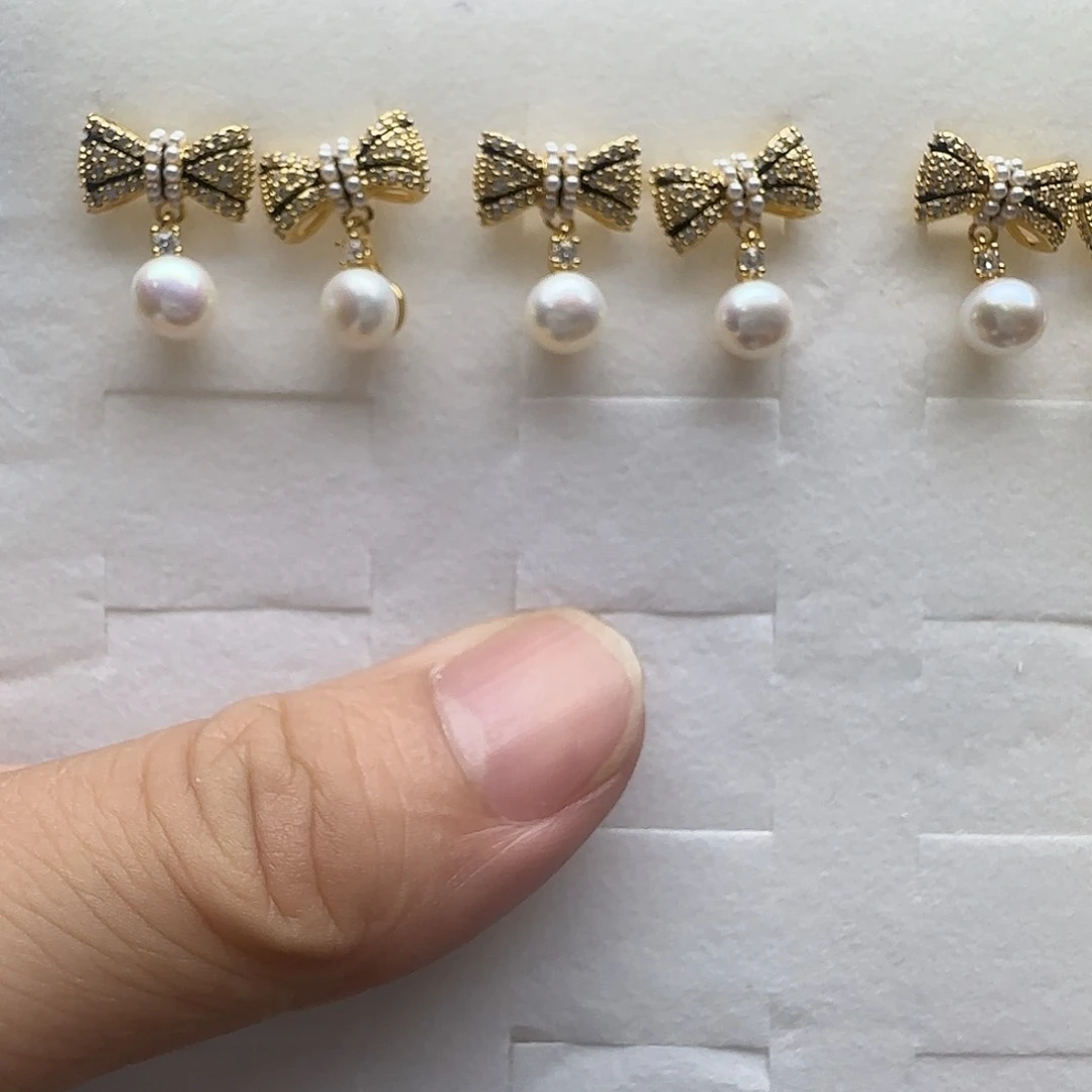 玛瑙/玉髓合金珠宝半成品蝴蝶耳钉一对