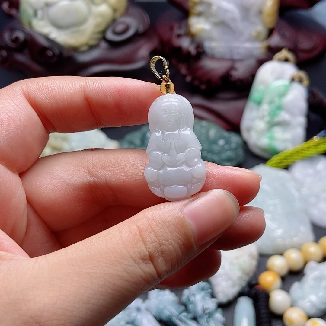 翡翠未镶嵌颈饰翡翠