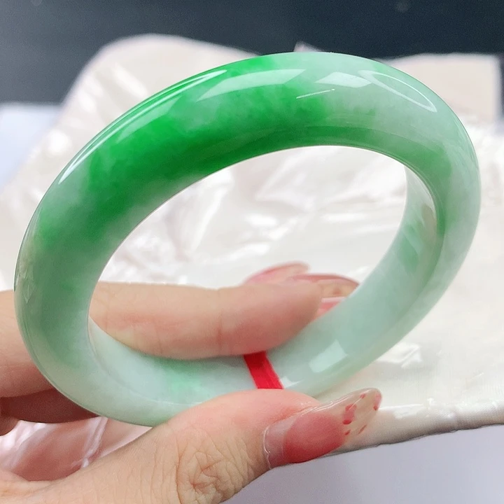 翡翠手镯未镶嵌紫*，157