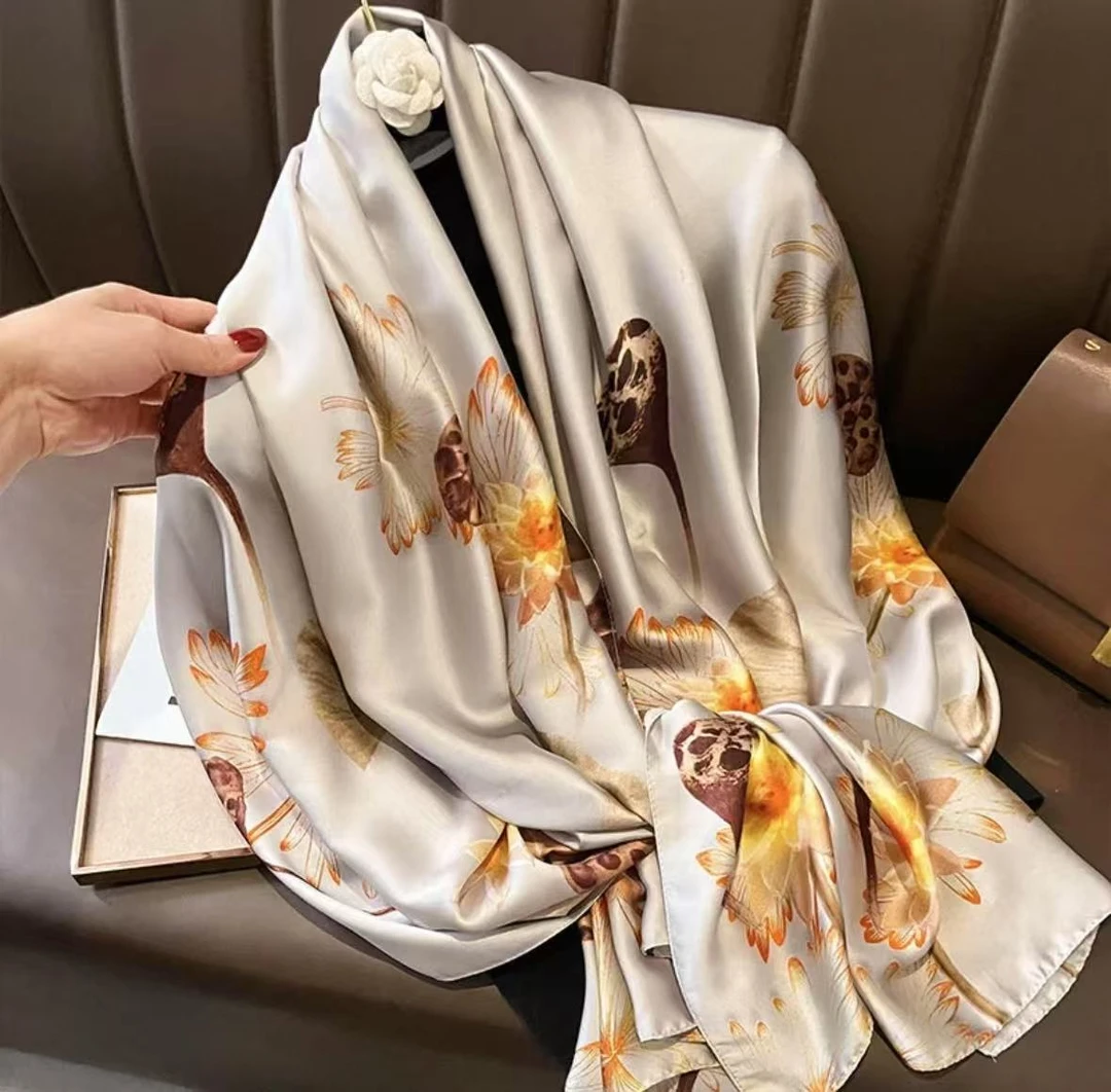 【紫金莲荷】A265冬季春秋经典时尚优雅方巾百搭气质护颈薄款丝巾