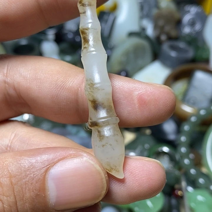 和田玉（糖玉）颈饰未镶嵌