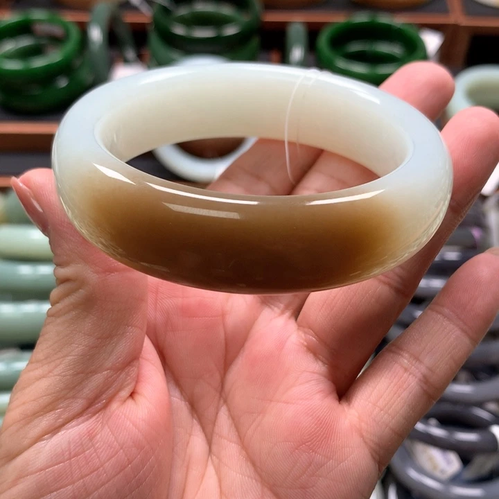【闪购商品】未镶嵌手镯和田玉