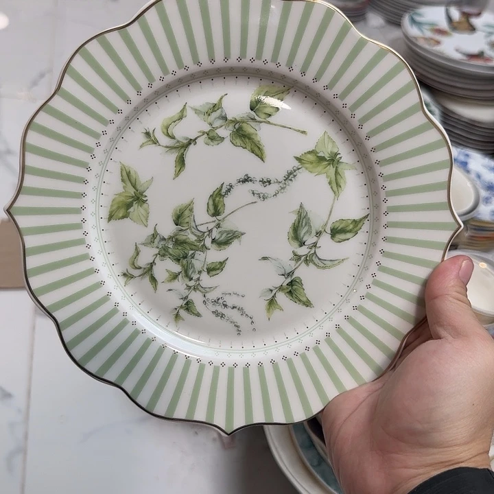 瓷8.5寸点心盘25米两个