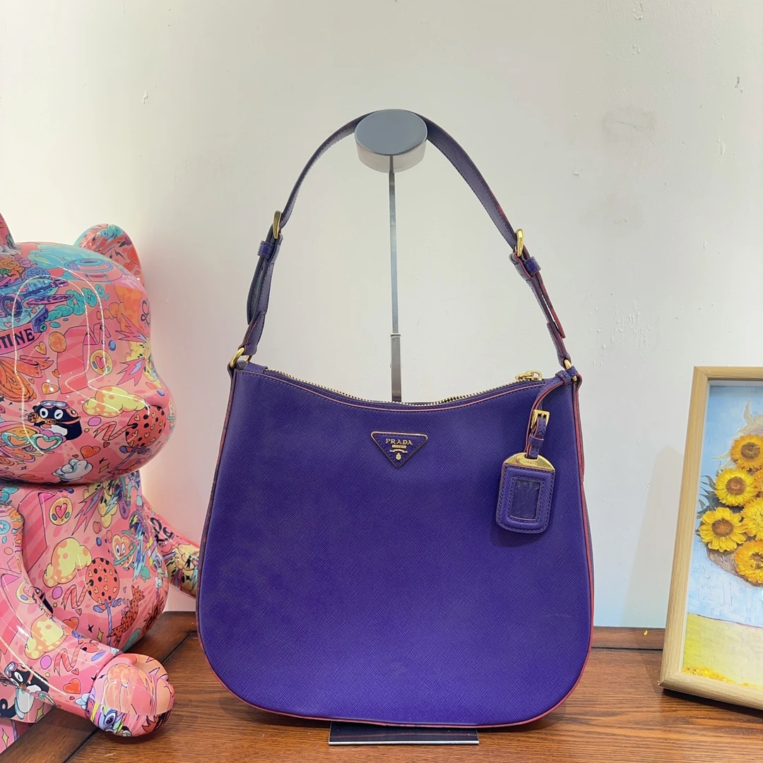 95新 Prada/普拉达 Prada普拉达腋下大hobo单肩包a6211