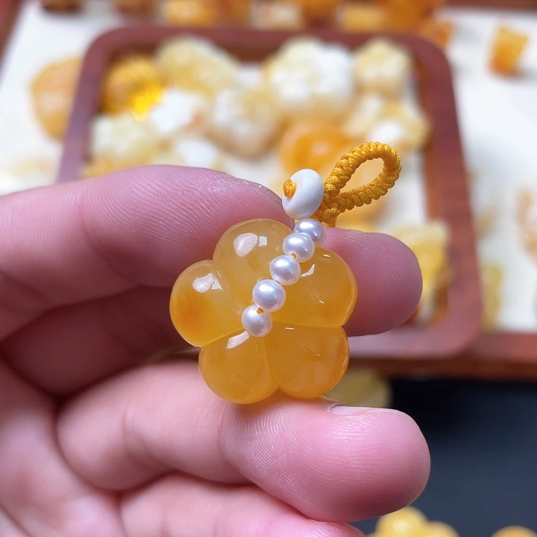 琥珀珠宝奇石未镶嵌万**一