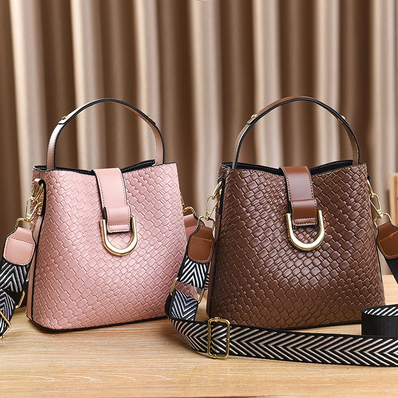 【万达撤柜】高端奢侈品包包2025新款通勤水桶包潮时尚包大容量适用