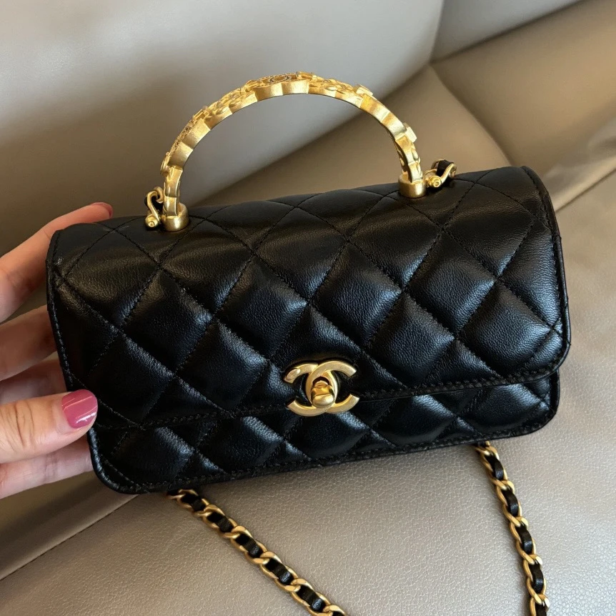 95新 Chanel/香奈儿 艾瑟尔奢品/24smini水钻手柄风琴包/t61g