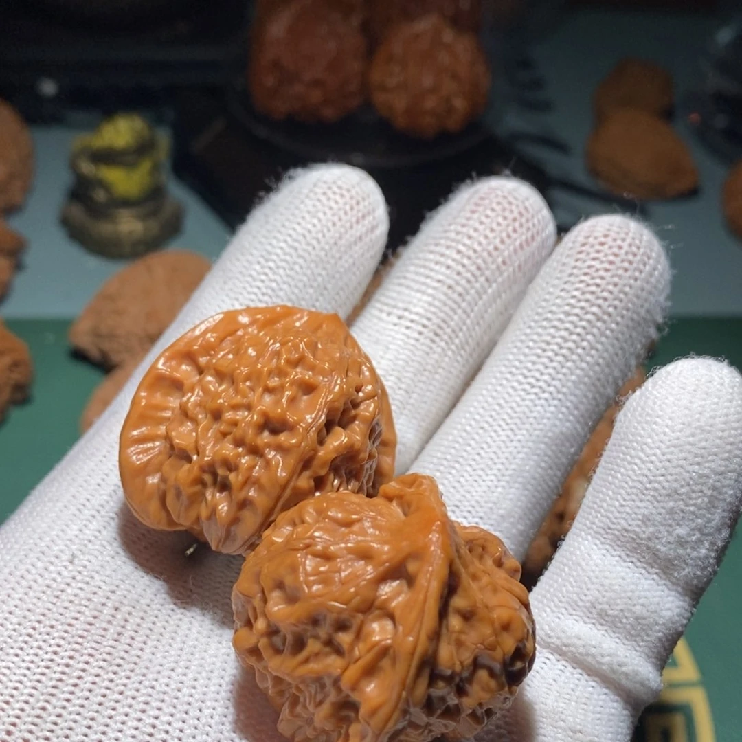 文玩核桃吊坠星*?龙公子