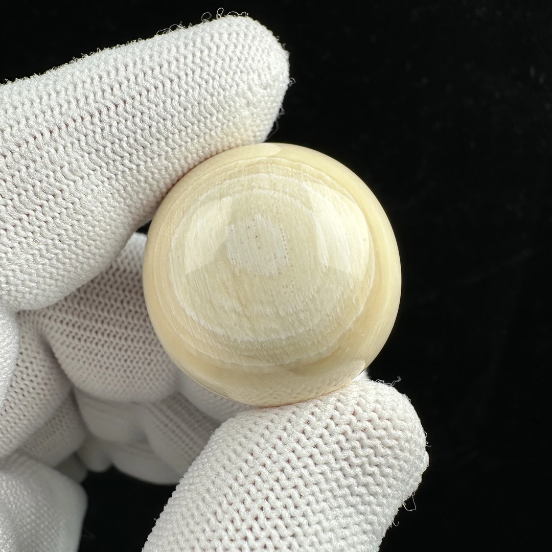 D8265天然猛犸牙 芝士皮圆珠27.5mm支持鉴定 假一罚四