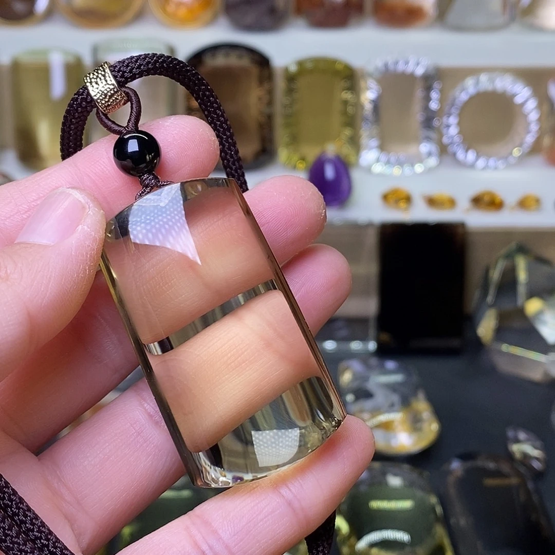 未镶嵌吊坠(赠链)水晶