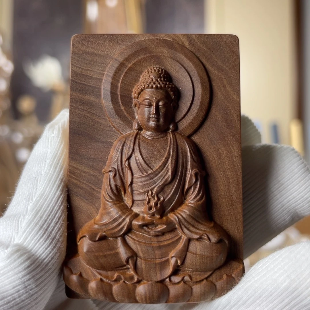 檀香木吊坠时****巷老山檀香老料横纹大日如来菩萨