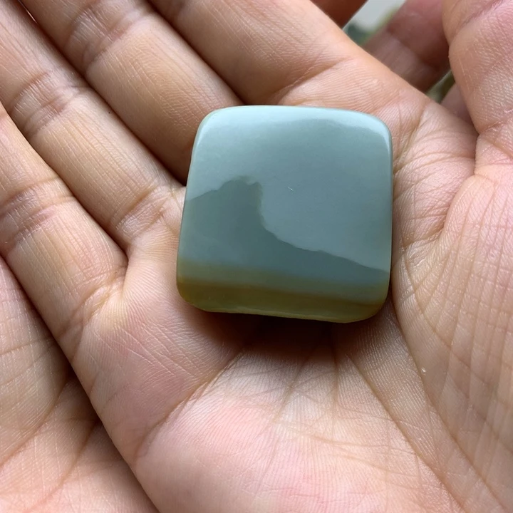 【闪购商品】岫岩河磨玉（透闪石质玉）未镶嵌挂件小**妈