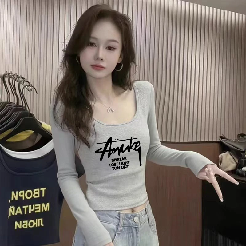 灰色百搭正肩U领长袖T恤女夏季修身辣妹高腰短款减龄卡通U领上衣