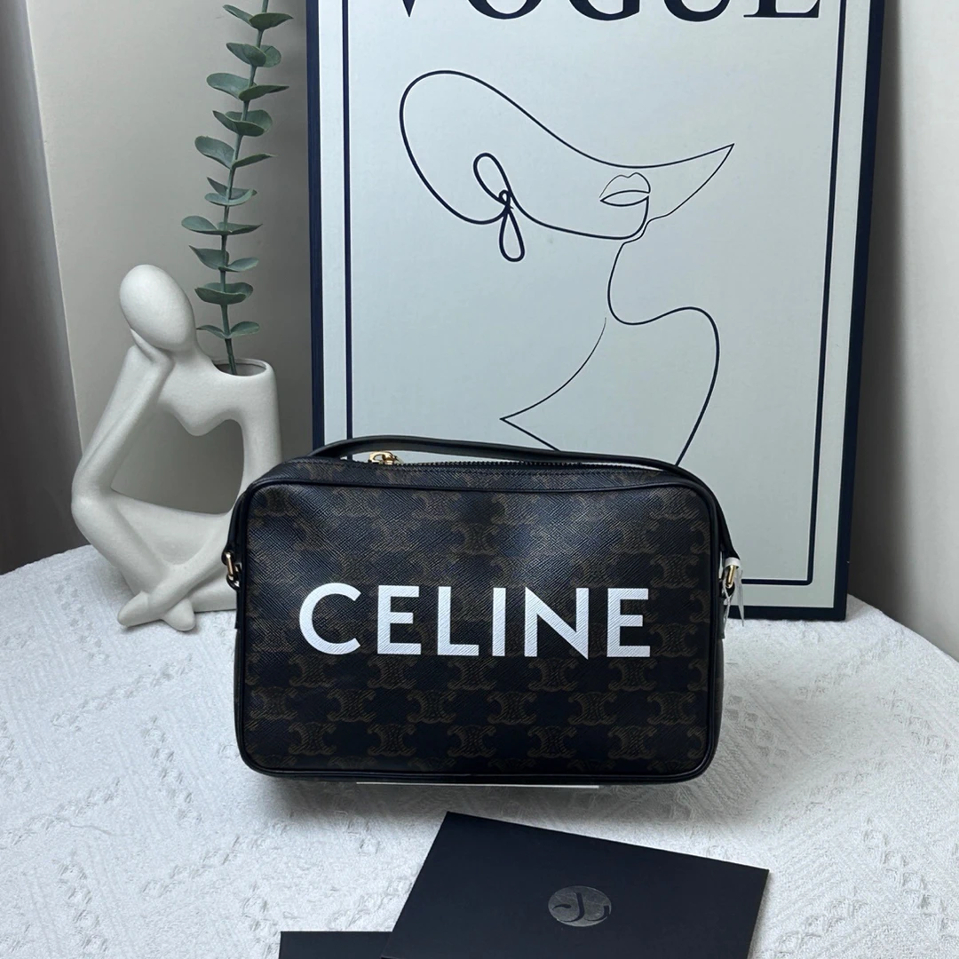 95新 Celine/思琳 斜挎包老花 22年/JWX5551