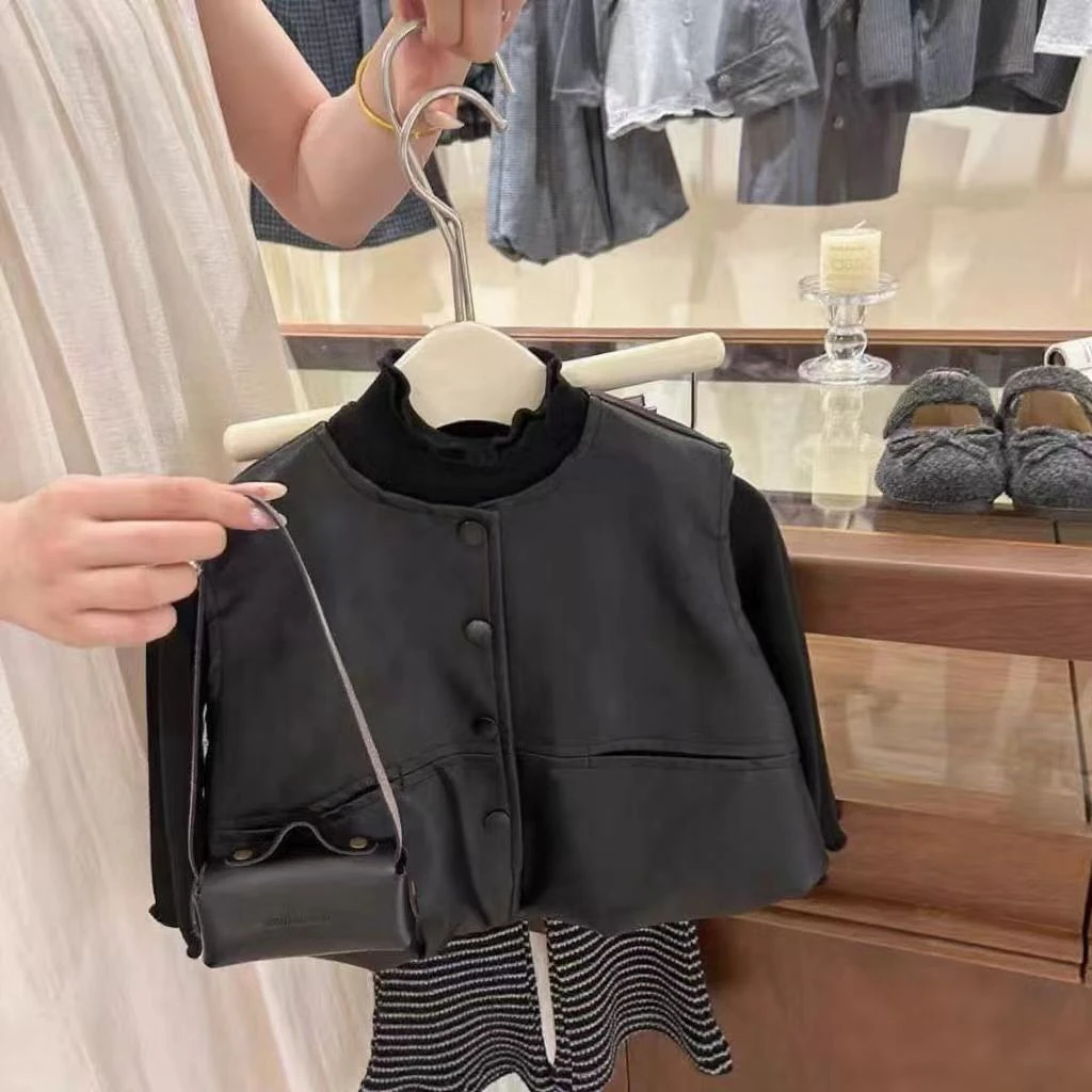 女童2025秋季韩系穿搭条纹裤子打底叠穿马甲皮衣外套喇叭裤三件套