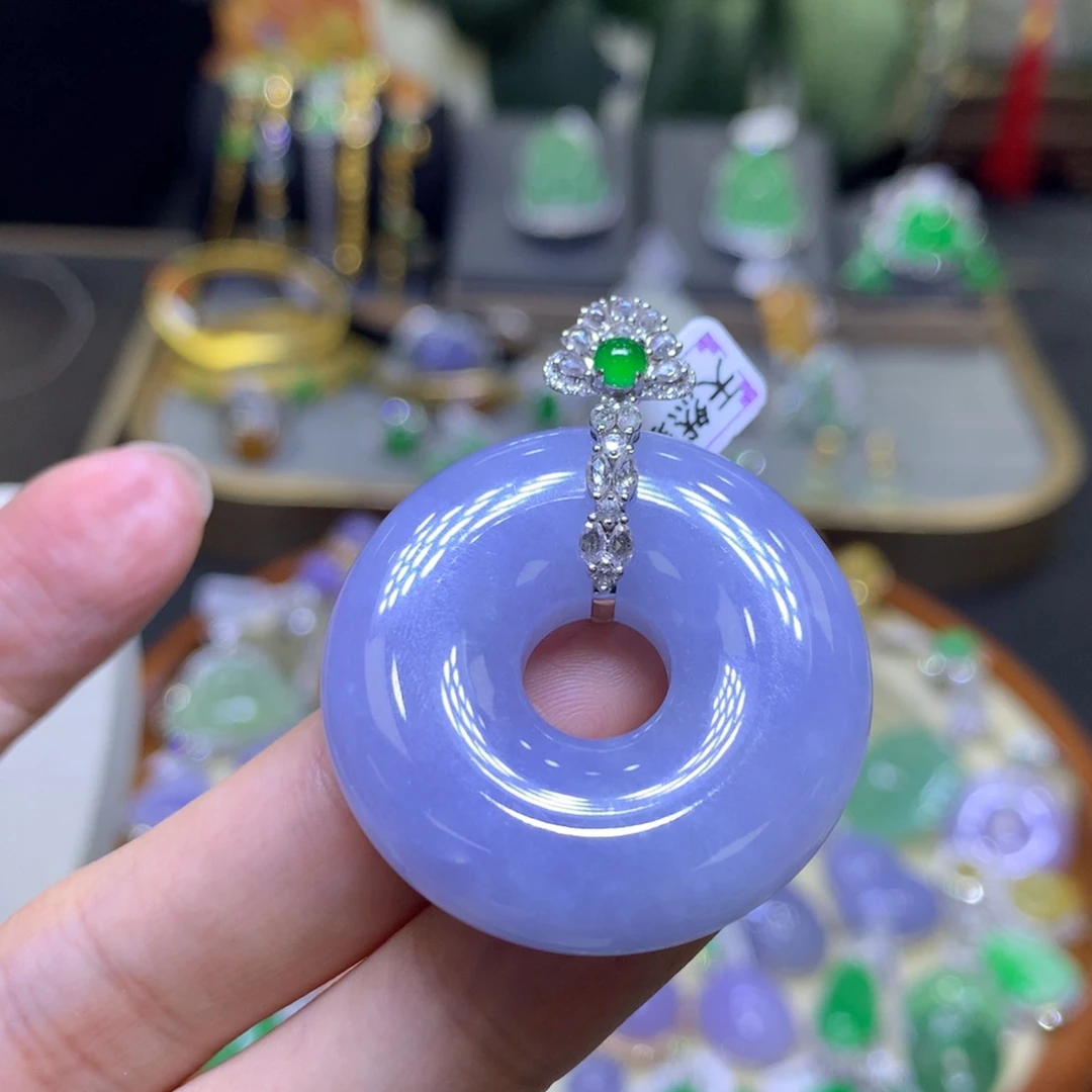 翡翠18K金镶嵌颈饰翡翠吊坠项链