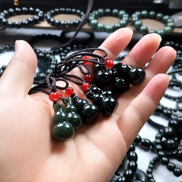 手链未镶嵌和田玉（青玉）