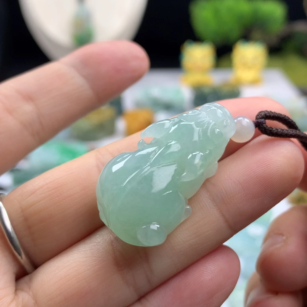 翡翠未镶嵌颈饰翡翠貔貅