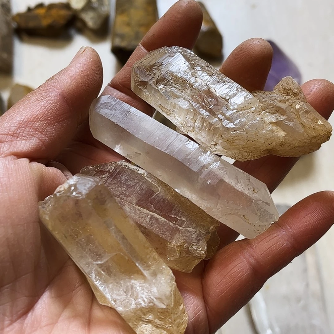 山***旎珠宝半成品未镶嵌水晶