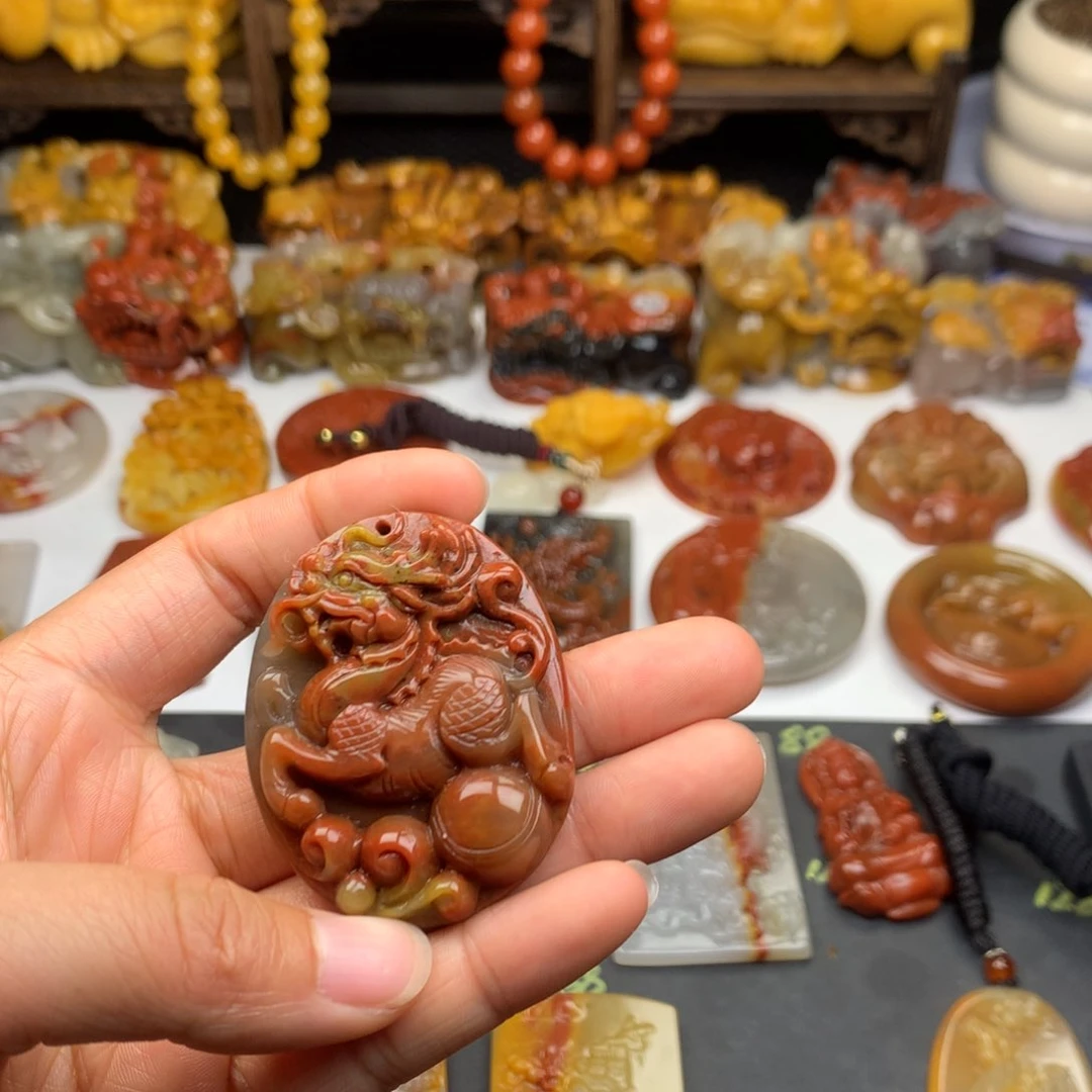 石英质玉（黄龙玉）挂件未镶嵌