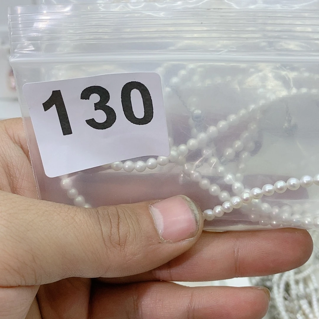 淡水珍珠颈饰合金