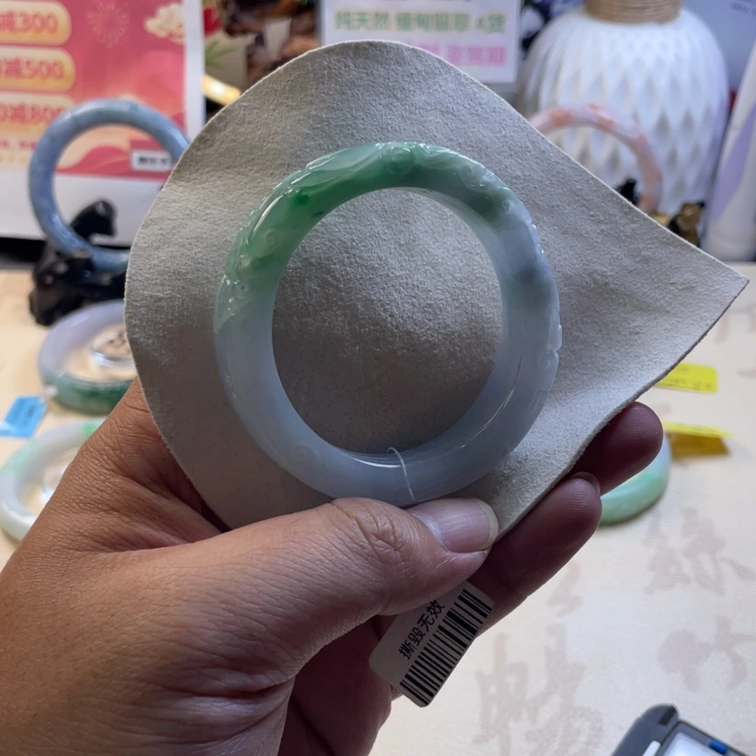 翡翠未镶嵌手镯翡翠手镯