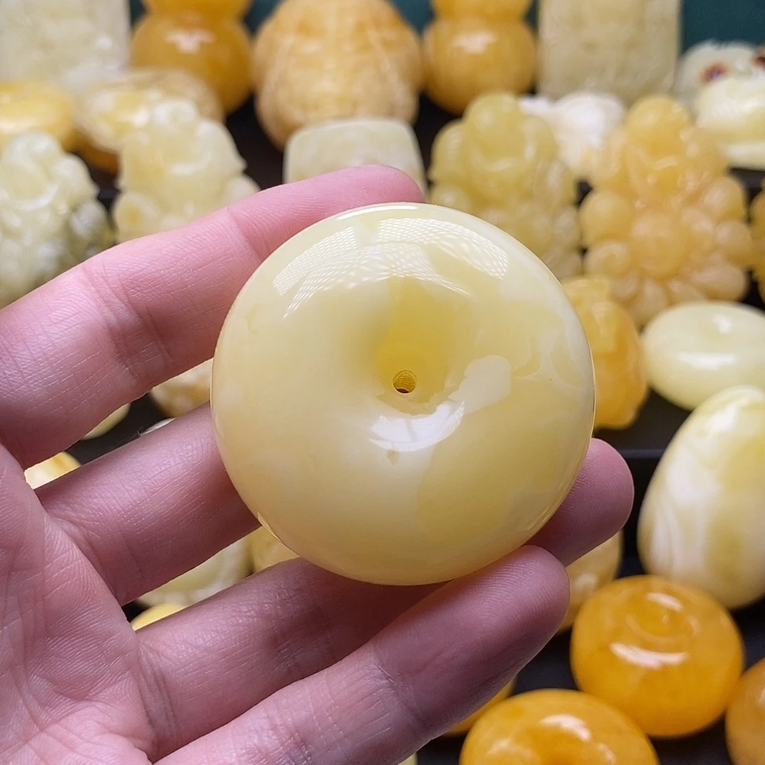 琥珀颈饰未镶嵌琥珀蜜蜡吊坠