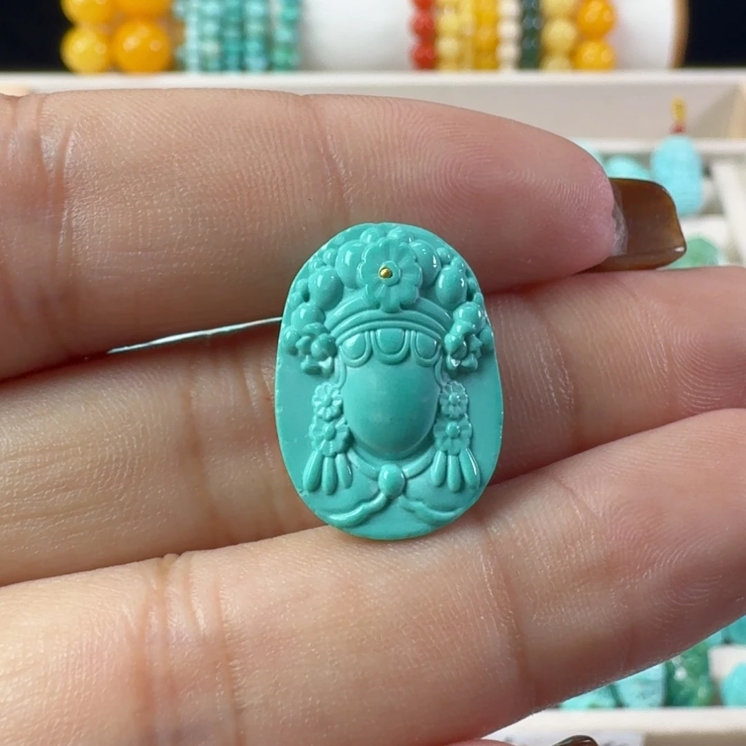 绿松石未镶嵌颈饰