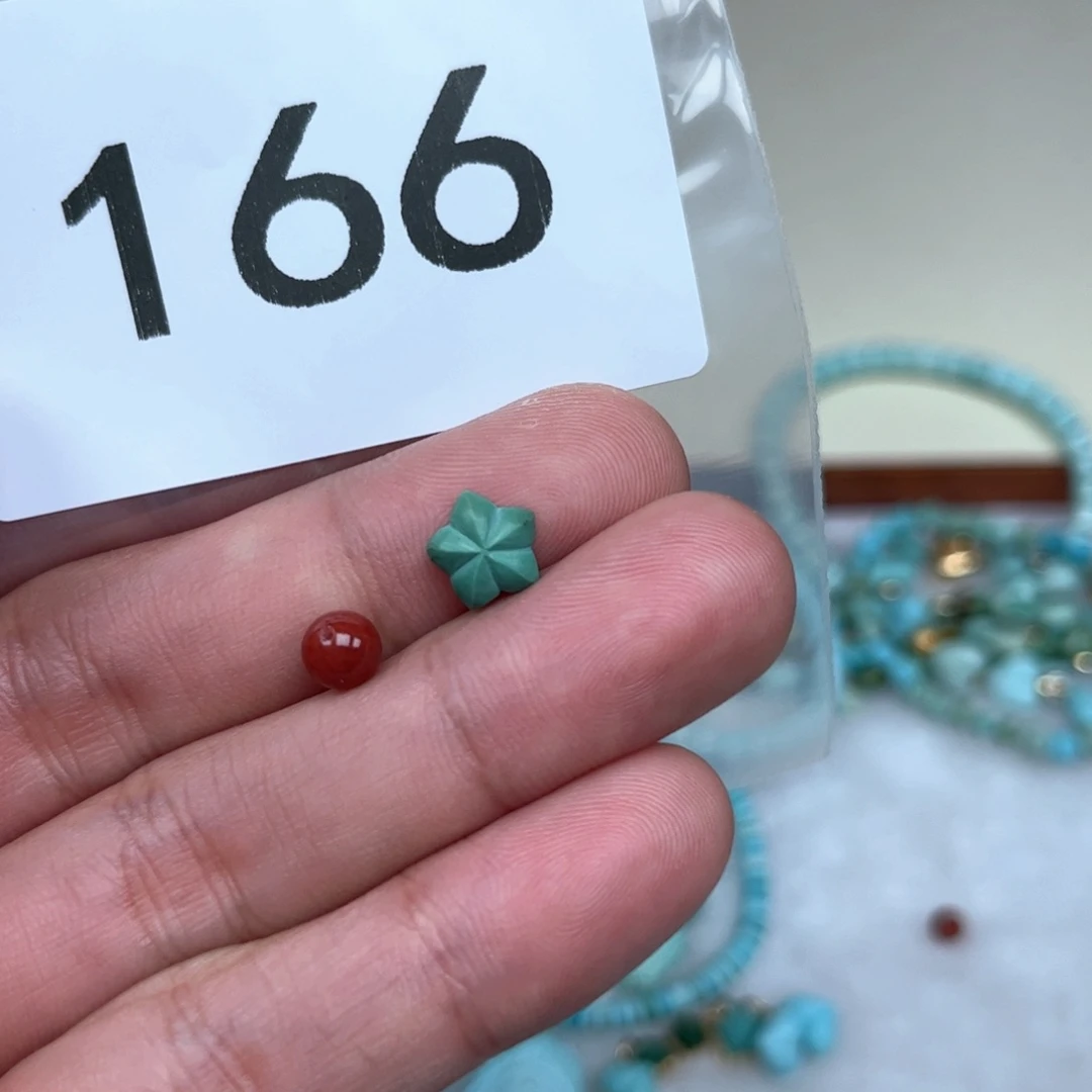 南红玛瑙未镶嵌珠宝奇石