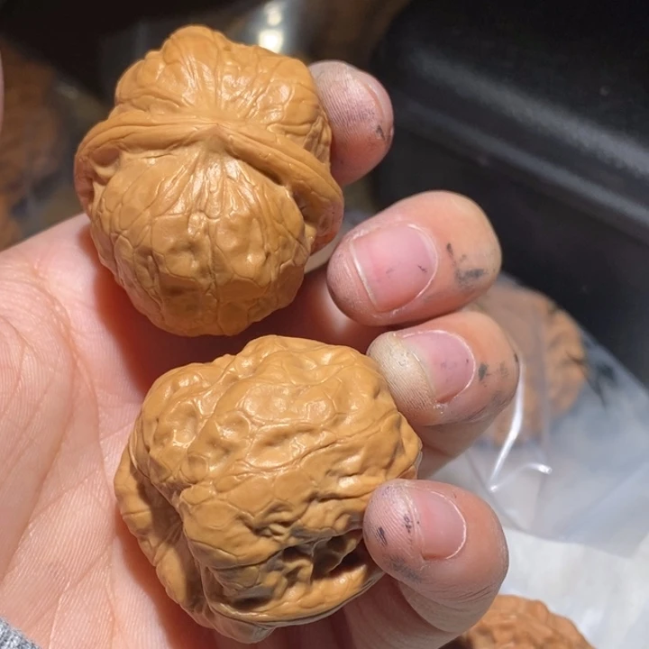 x***生吊坠桃核马虎对独立对