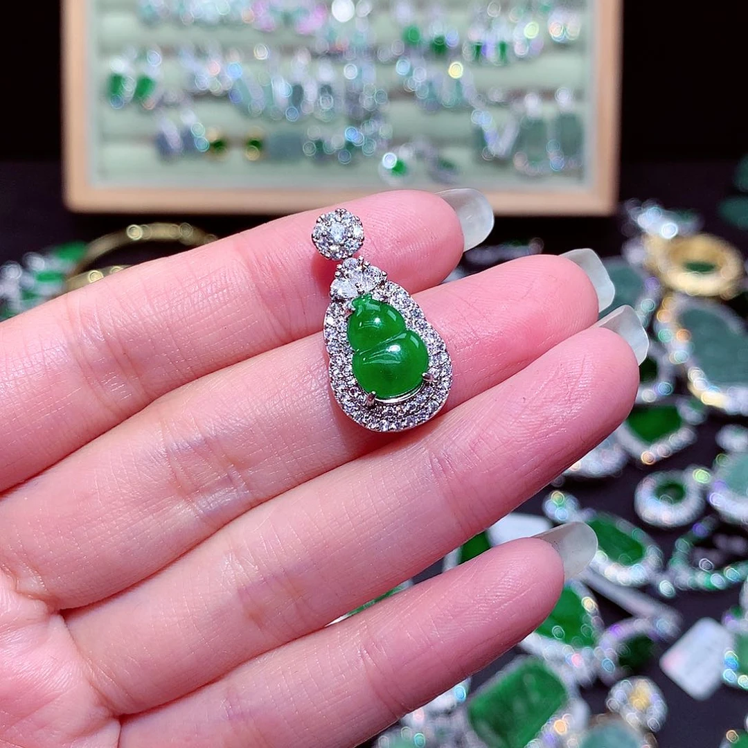 【闪购商品】翡翠吊坠(不含链)未镶嵌