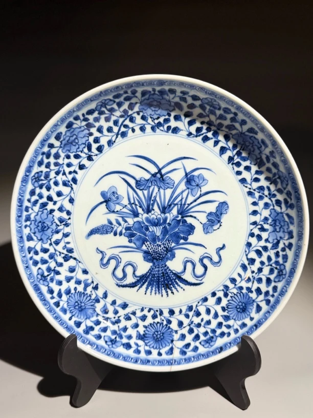 当代工艺品青花一束莲大赏盘