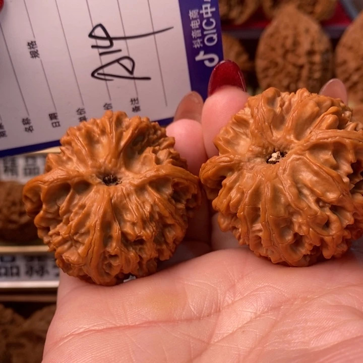 桃核把件全品大苹果